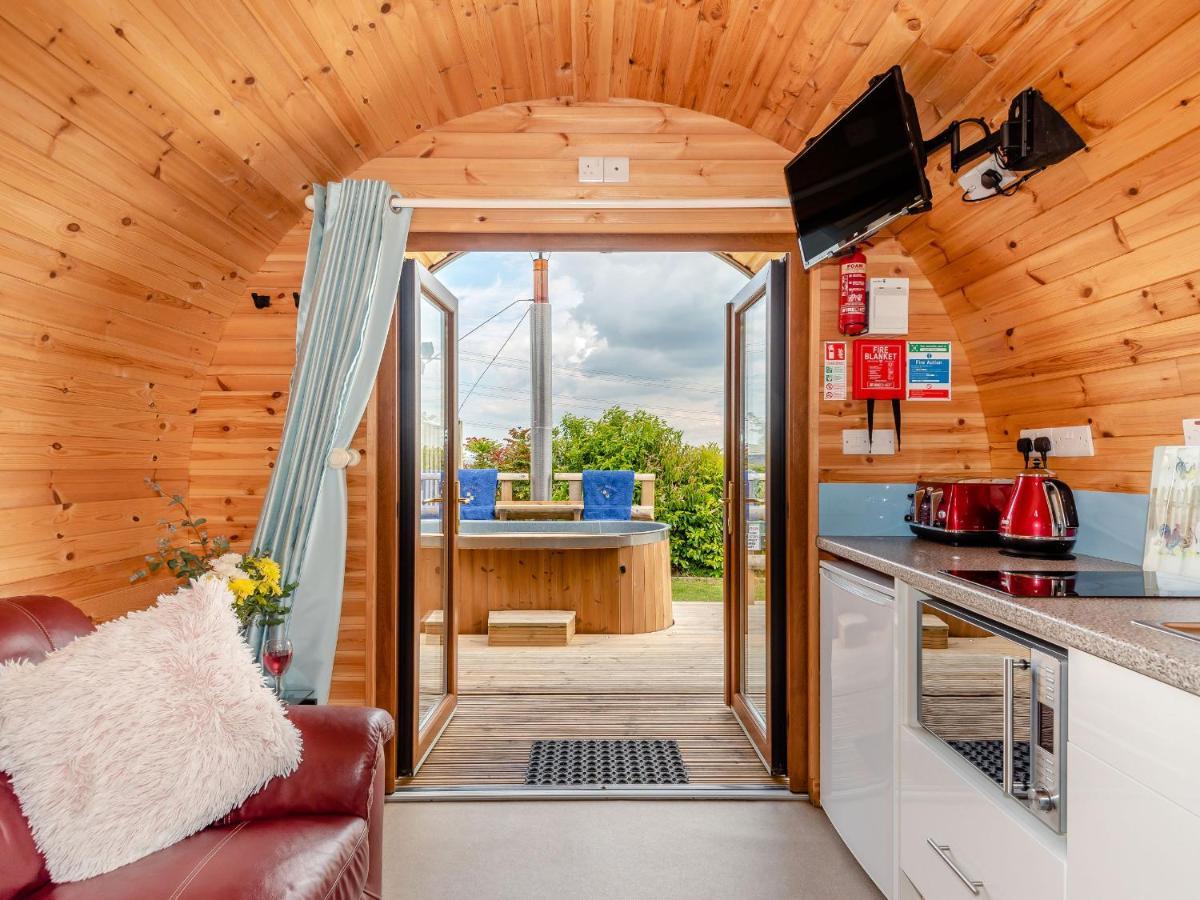Ewe Two Villa Flint Bagian luar foto